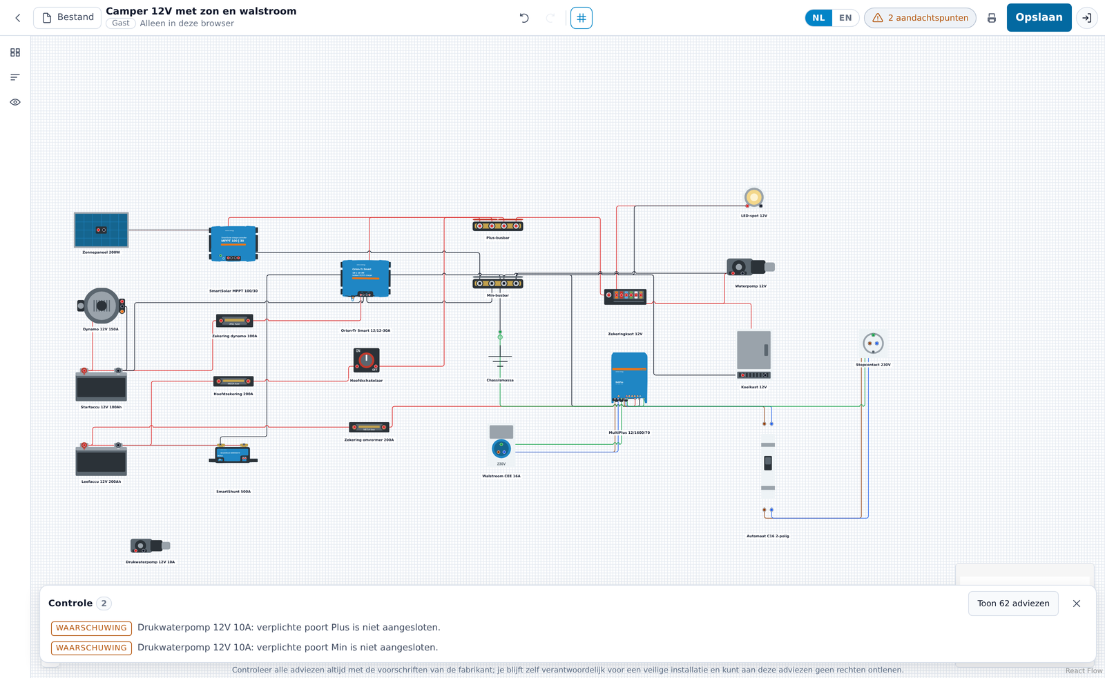 Controlepaneel van WireElectric met meldingen over kabeldoorsnede, ontbrekende zekering en te hoge spanningsval in een 12V-schema.